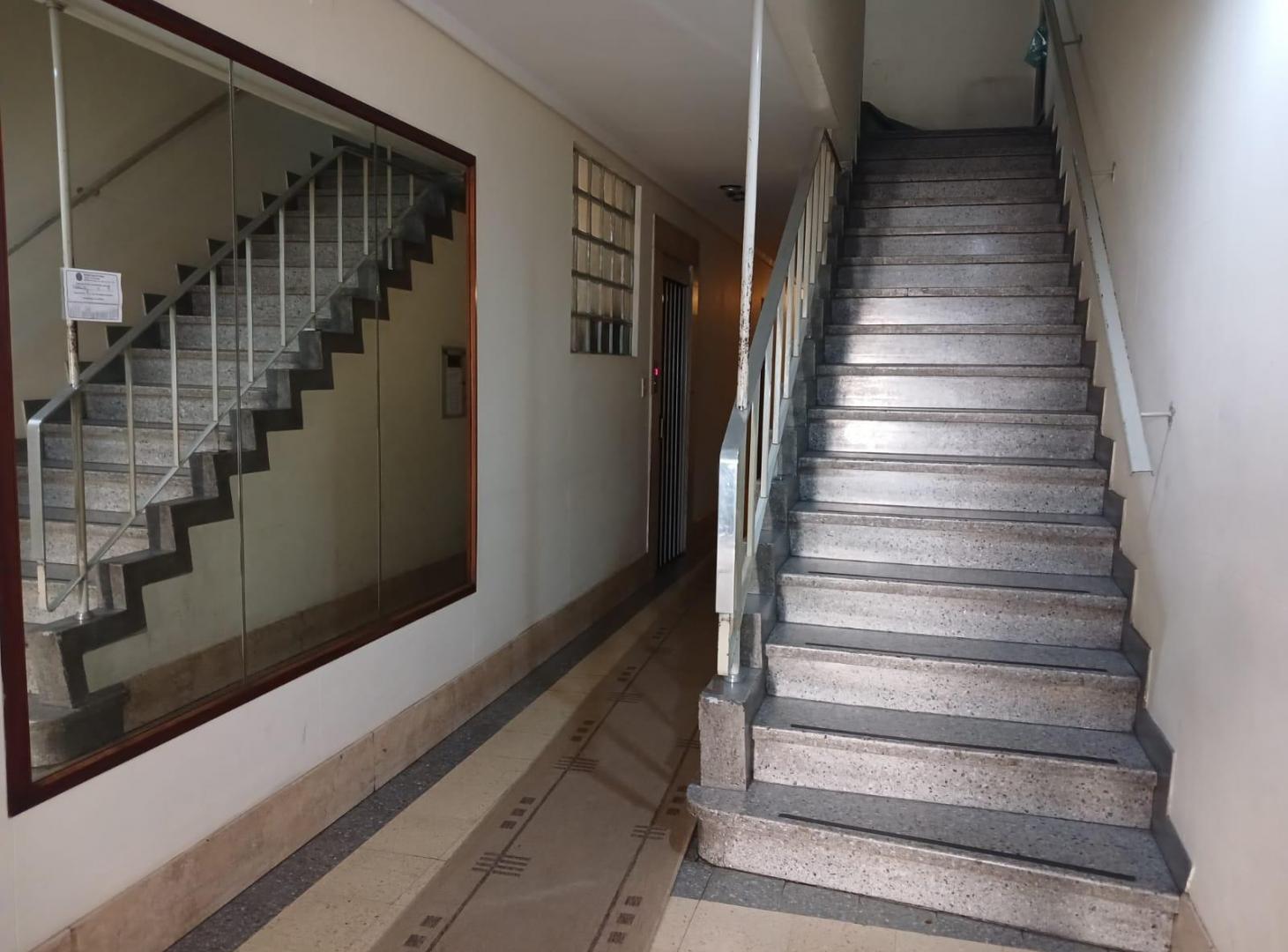 Foto de Villa del Parque departamento 2 amb. Baigorria 2963 y Av. Nazca, imagen 2