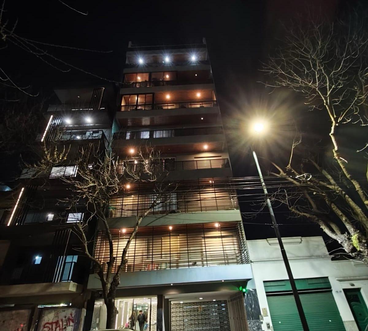 Foto de Monte Castro departamento 3 amb. frente con balcon terraza, imagen 1
