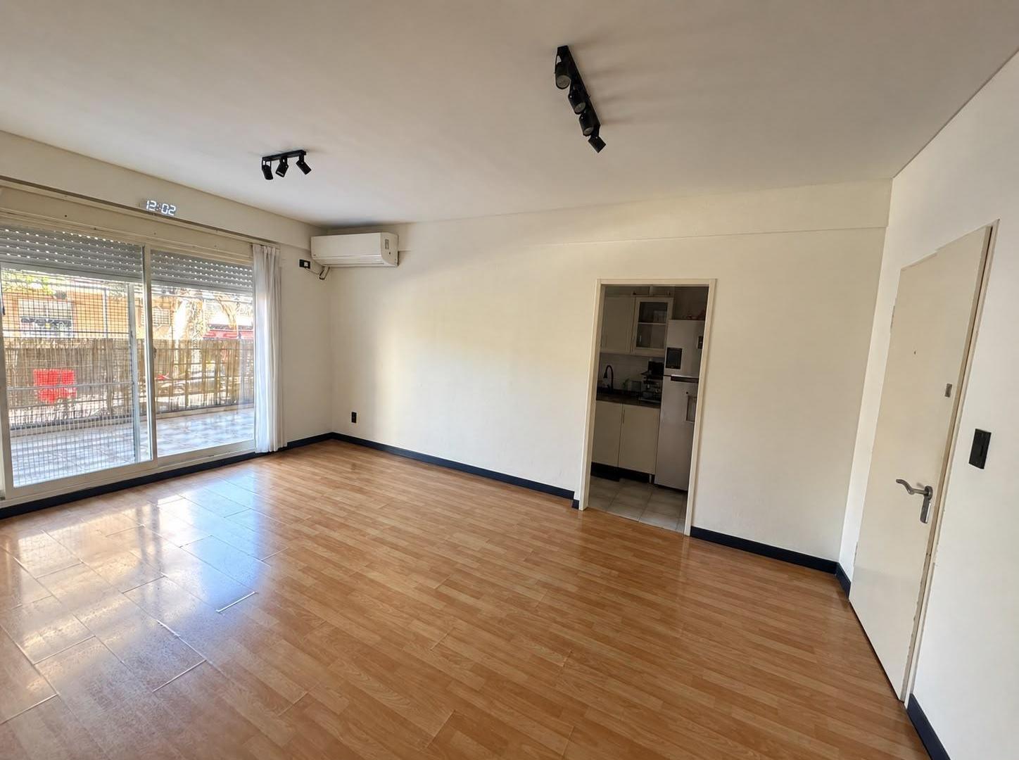 Foto de Villa del Parque departamento 2 amb. con balcon terraza, imagen 2