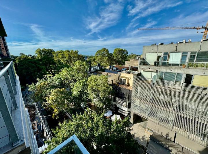 3 ambientes con dependencia y cochera en Belgrano. EN VENTA! 4