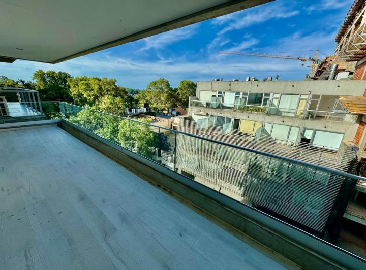 3 ambientes con dependencia y cochera en Belgrano. EN VENTA! 3