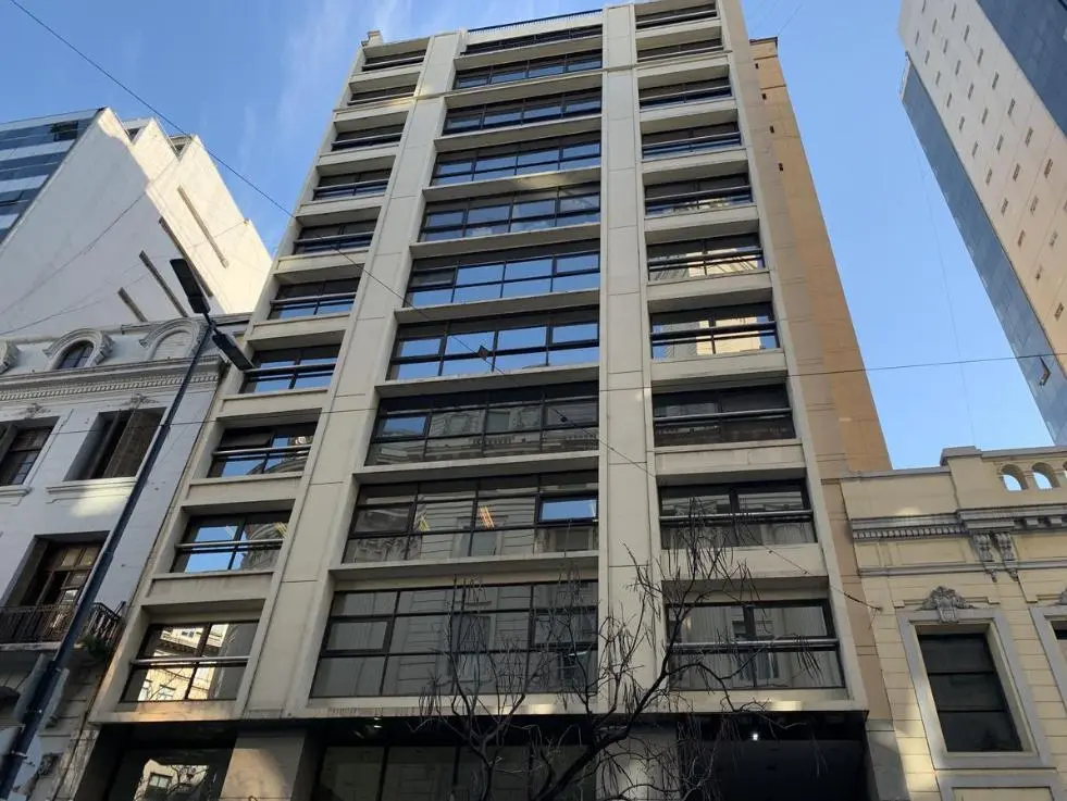 Excelente Oficina de 341 mts en Monserrat en VENTA y ALQUILER!. 3