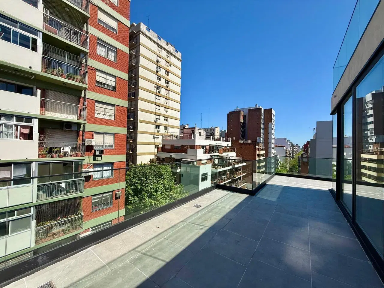 3 ambientes con cochera en VAIV Olazabal en VENTA! 4