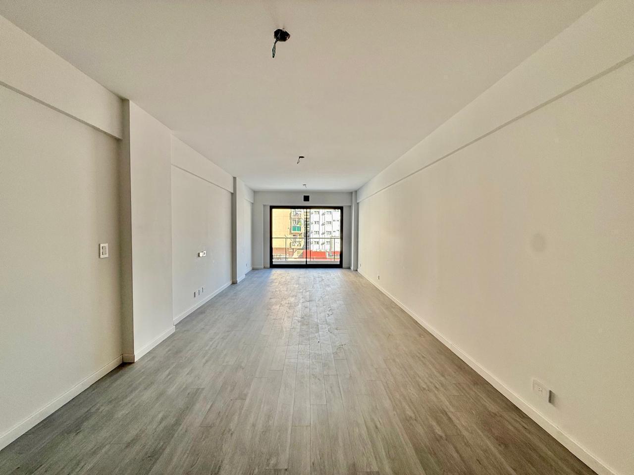 Monoambiente apto profesional sobre Av. Corrientes. EN VENTA y ALQUILER!
