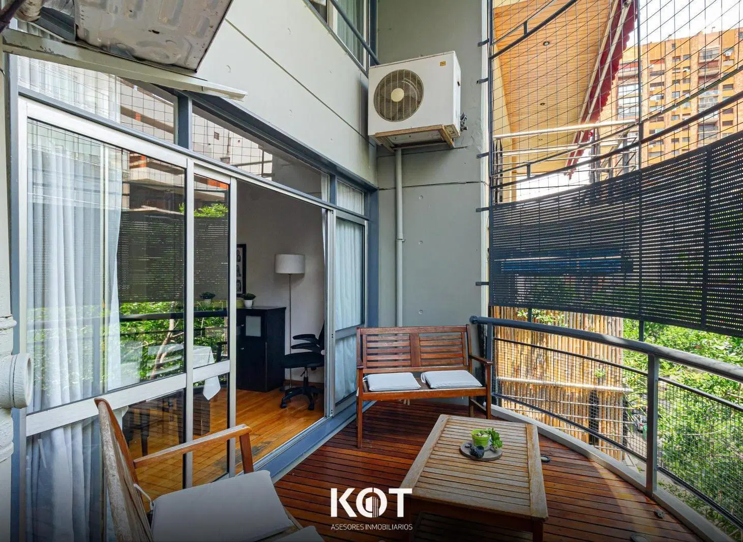 4 ambientes con dos cocheras en Palermo. EN VENTA! 2