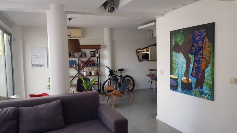 Duplex en venta 4 ambientes en Las cañitas con terraza y cochera vista al polo.