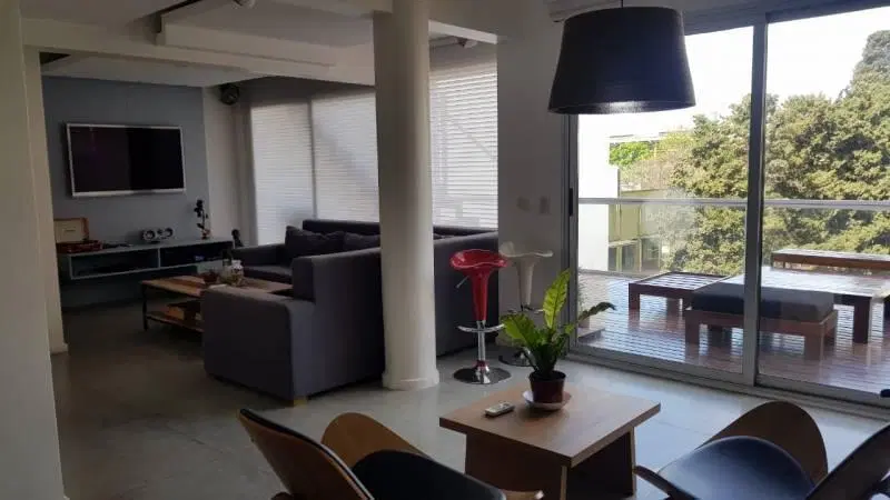 Duplex en venta 4 ambientes en Las cañitas con terraza y cochera vista al polo. 3