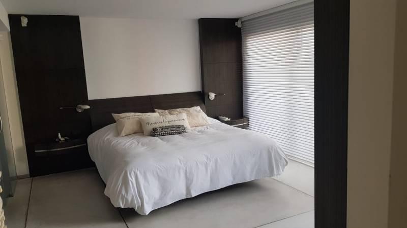 Duplex en venta 4 ambientes en Las cañitas con terraza y cochera vista al polo.