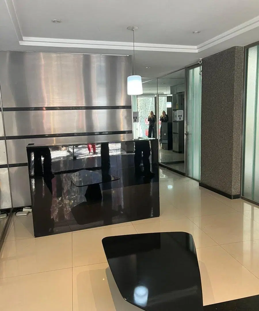 Monoambiente en venta en Barrio Norte excelente zona. Ideal inversión! 3