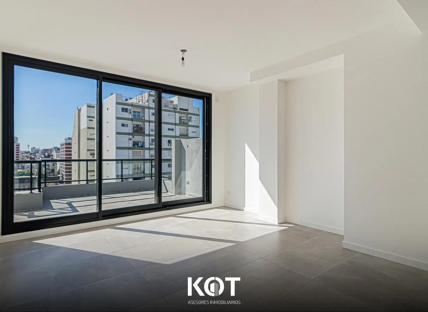 Departamento en venta 2 ambientes con terraza a estrenar en Viamonte Point Barrio Norte. 3