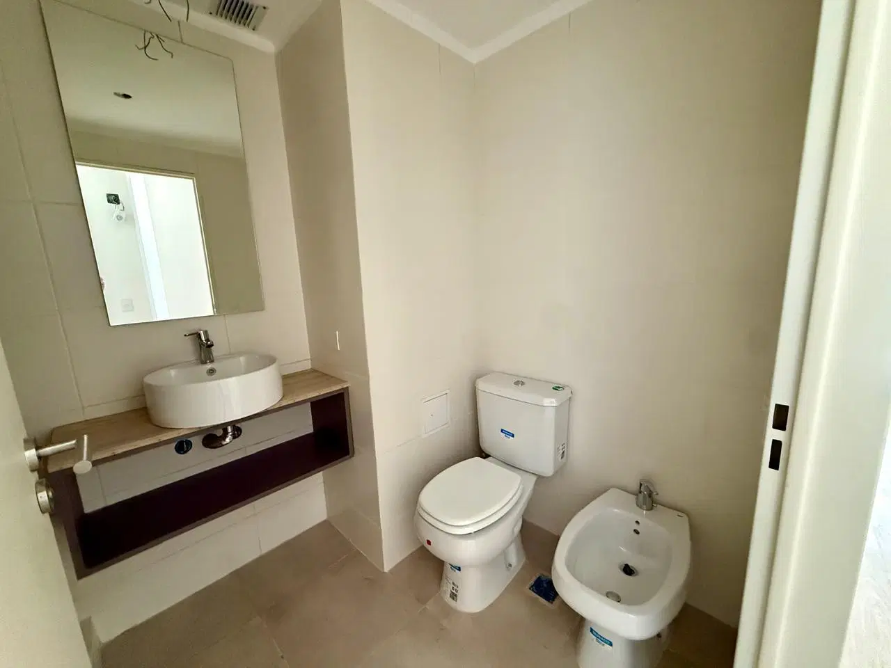 Departamento en venta ambiente y medio en Coghlan a estrenar. 5