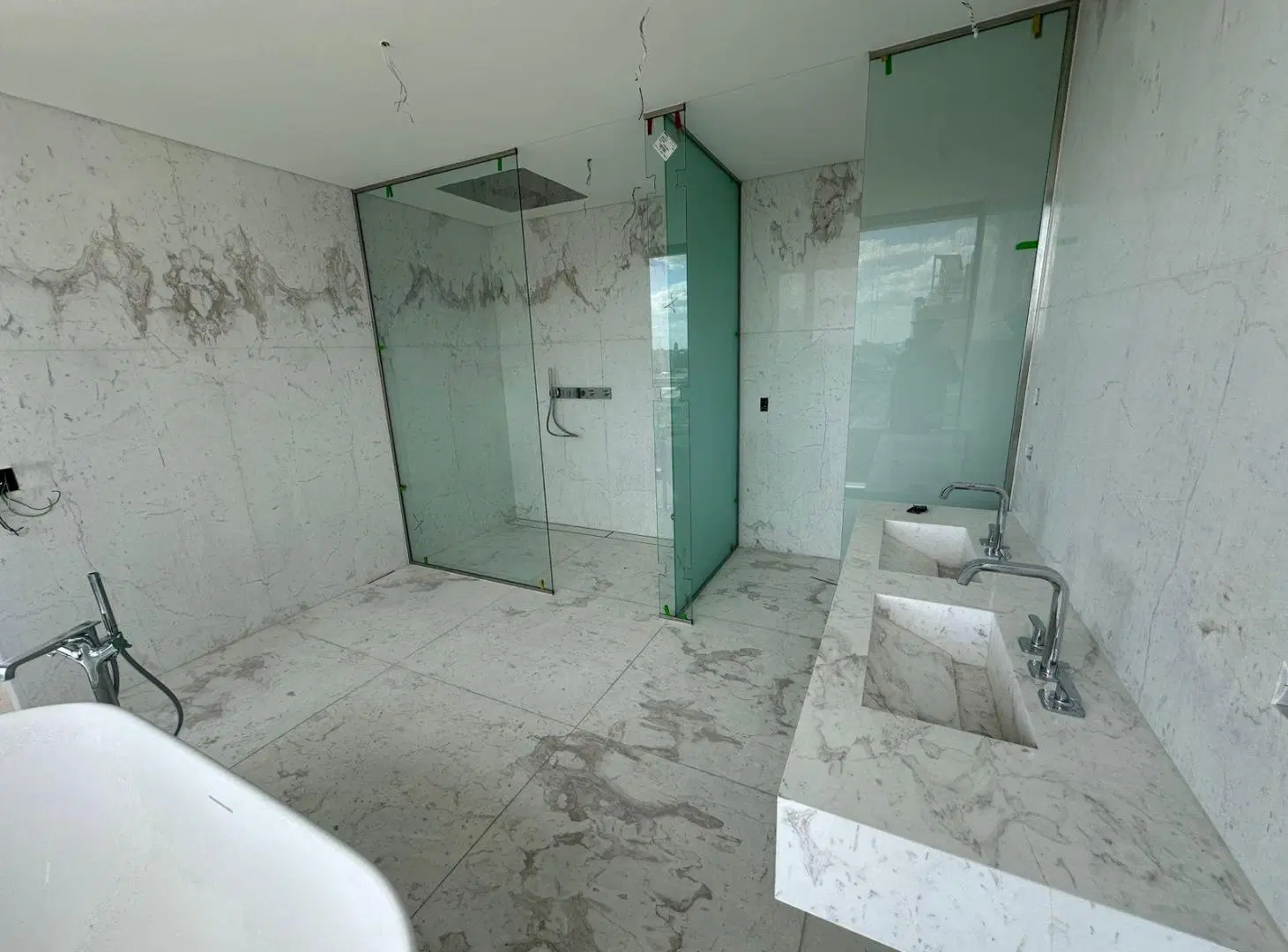 Semi piso 5 Ambientes con Dependencia en Saha Hadid L´AVENUE- Palermo. EN VENTA! 5