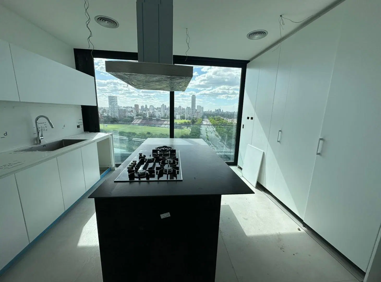 Semi piso 5 Ambientes con Dependencia en Saha Hadid L´AVENUE- Palermo. EN VENTA! 4