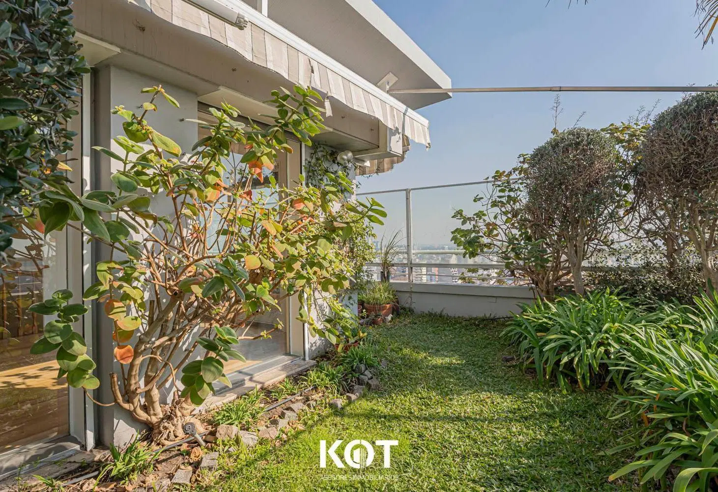 Departamento en venta 5 Ambientes en Nuñez con dependencia tres cocheras y baulera, vista al Rio! 5