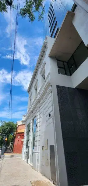 Local a estrenar en venta y alquiler en San Telmo, excelente zona. 3
