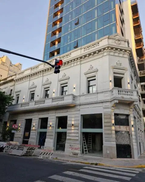 Local a estrenar en venta y alquiler en San Telmo, excelente zona. 2