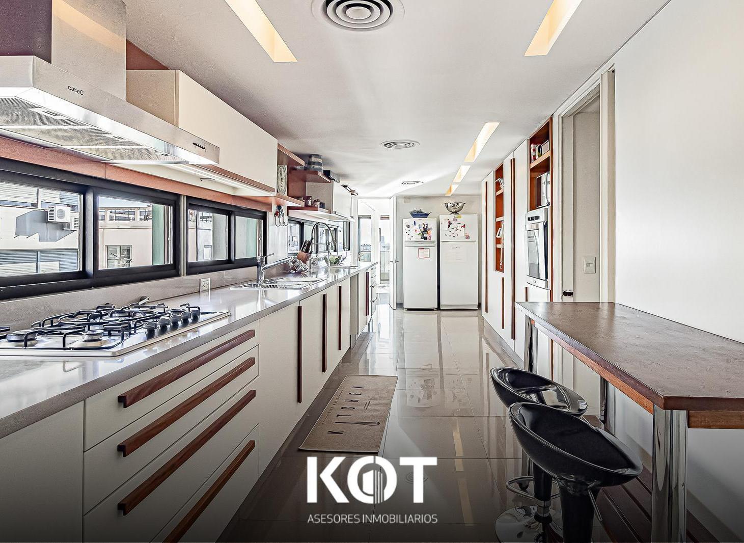 Foto de Departamento en venta 6 Ambientes en Recoleta con cochera y dependencia., imagen 4