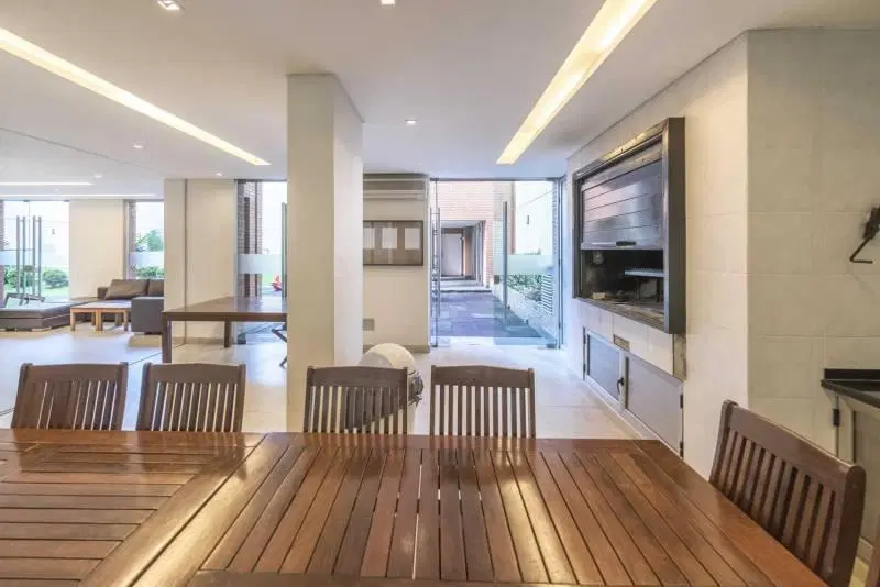 Departamento en venta 4 ambientes con dependencia y cocheras en Las cañitas. 8