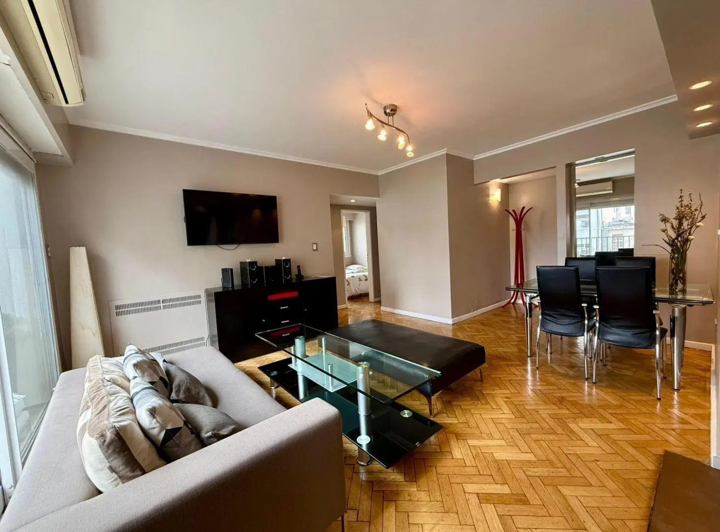 Departamento en venta 3 ambientes Amoblado y Equipado con Baulera en Retiro. 5
