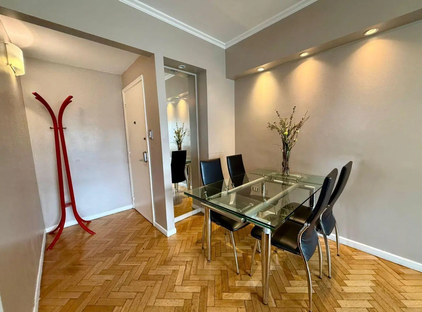 Departamento en venta 3 ambientes Amoblado y Equipado con Baulera en Retiro. 2