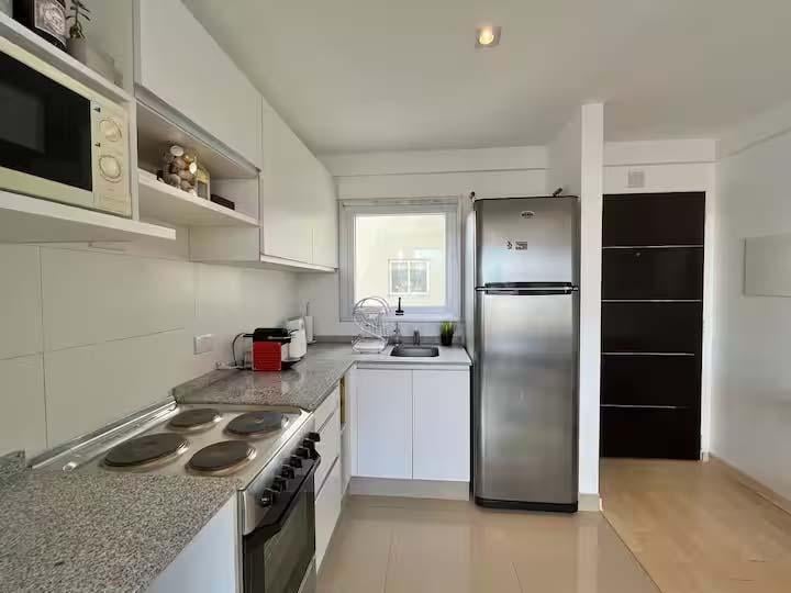 Foto de departamento en venta monoambiente con balcon aterrazado y cochera en, imagen 2