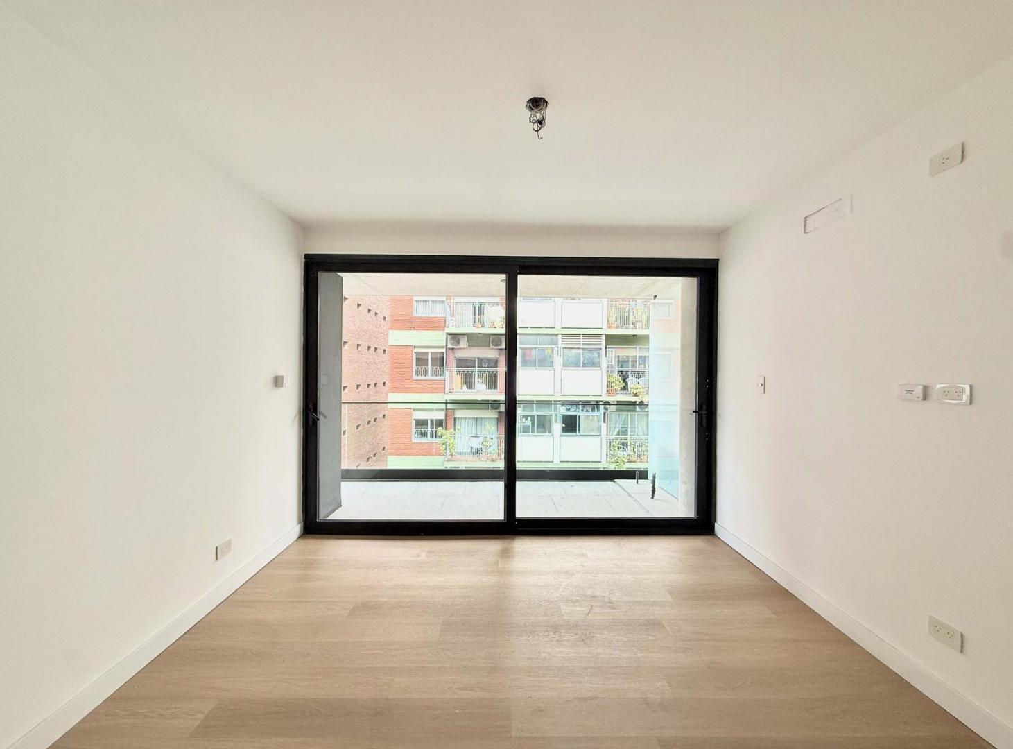 Foto de Departamento en venta 4 ambientes con dependencia y cochera en VAIV, imagen 3