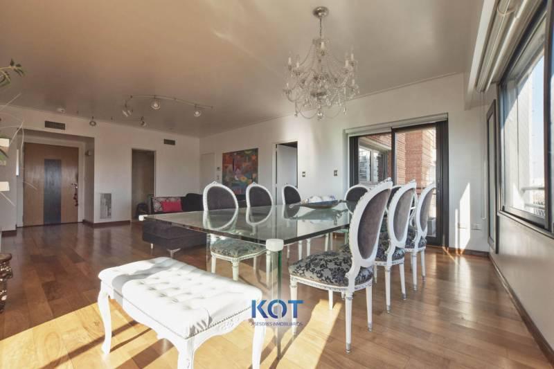 Foto de Departamento en venta 4 ambientes en Belgrano con dependencia y 2, imagen 2