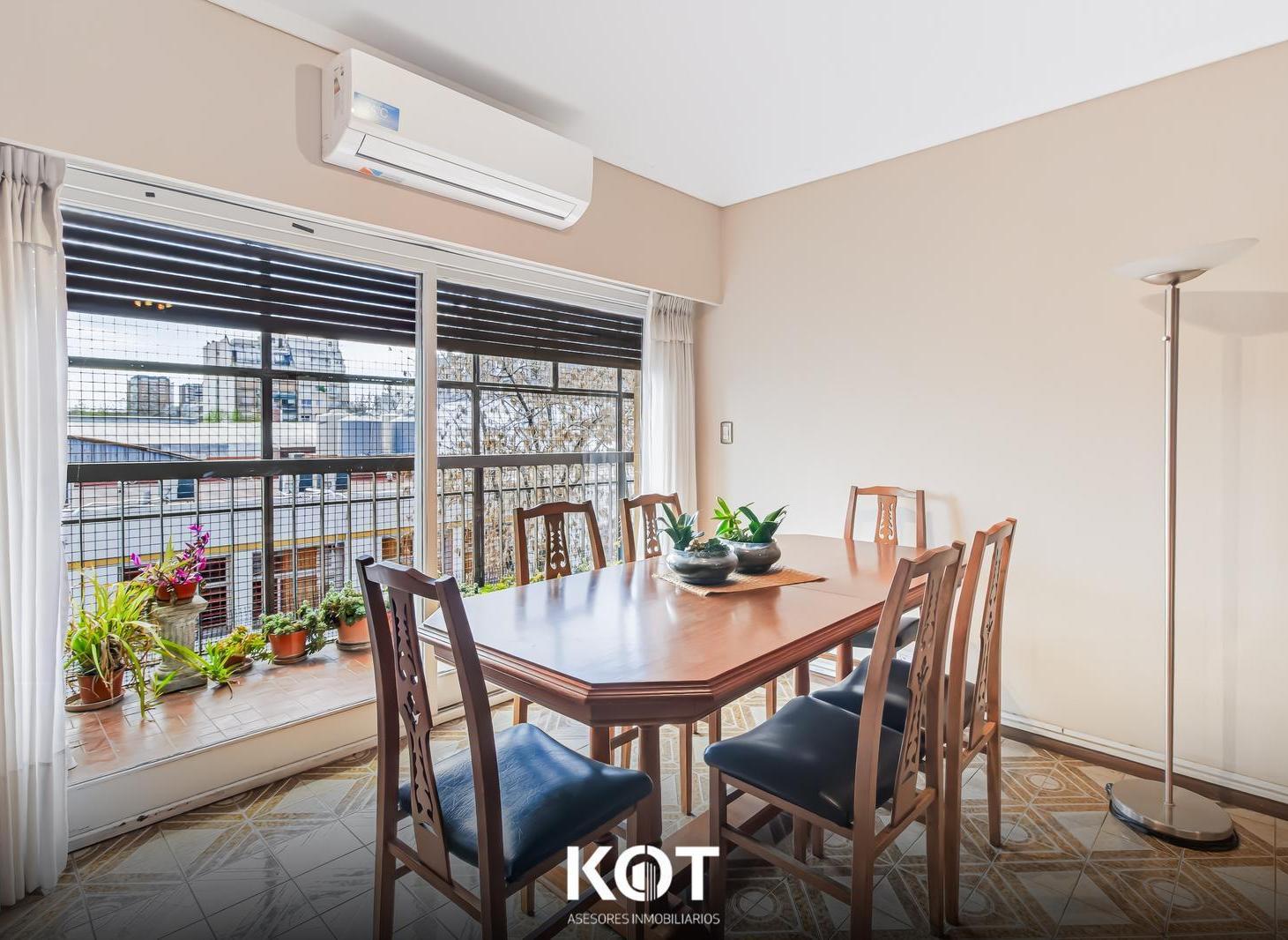 Foto de Departamento en venta 4 ambientes en Belgrano con cochera y baulera., imagen 2