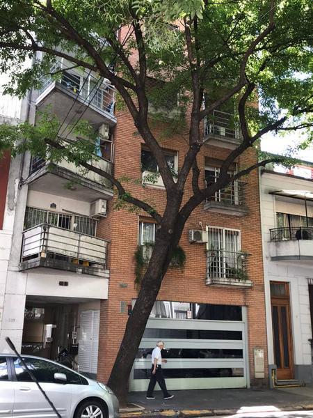 Foto de Departamento en venta 3 ambientes en Caballito con cochera fija., imagen 1