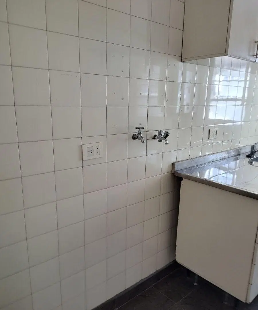 PERON 4139 - DOS AMBIENTES IMPECABLE CON BALCÓN 5