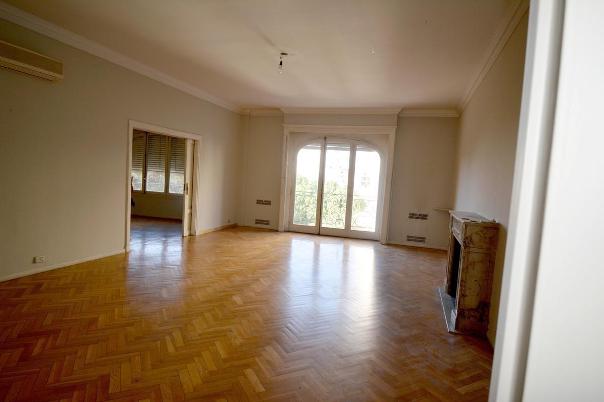 Departamento en Venta en Recoleta - Piso en Edificio Emblemático 3