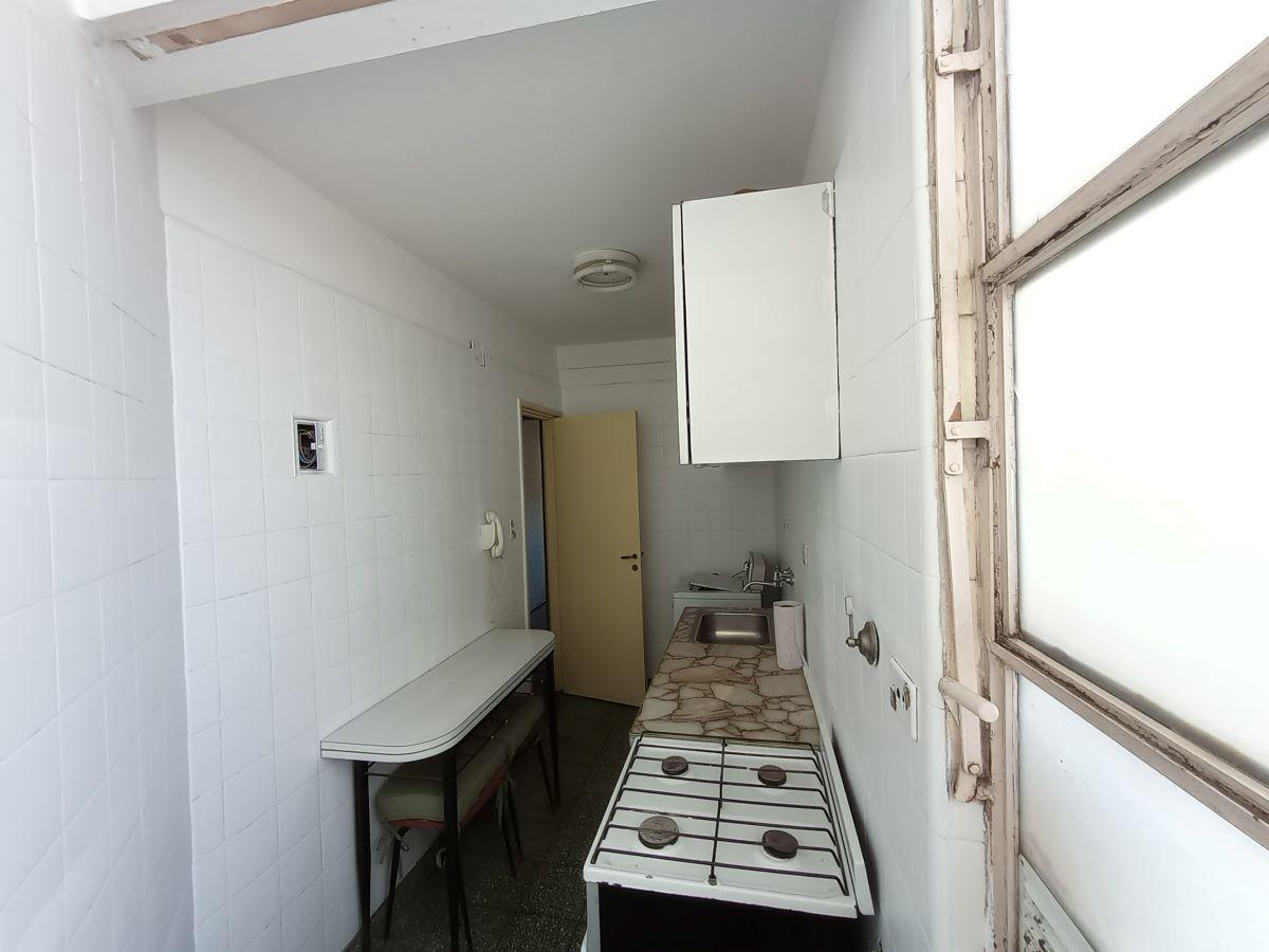 Departamento Al Frente de 3 Ambientes en La Paternal 2