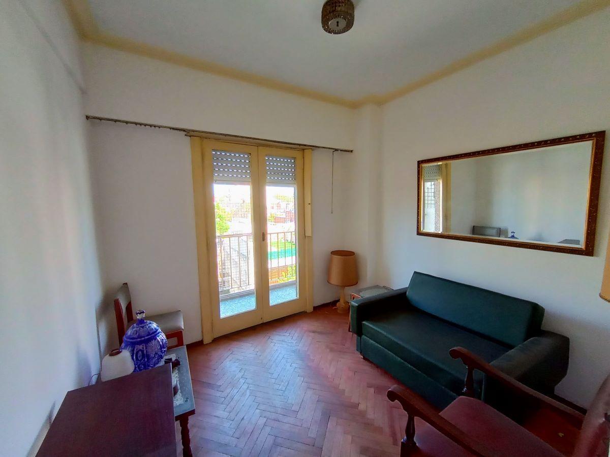 Departamento Al Frente de 3 Ambientes en La Paternal 5
