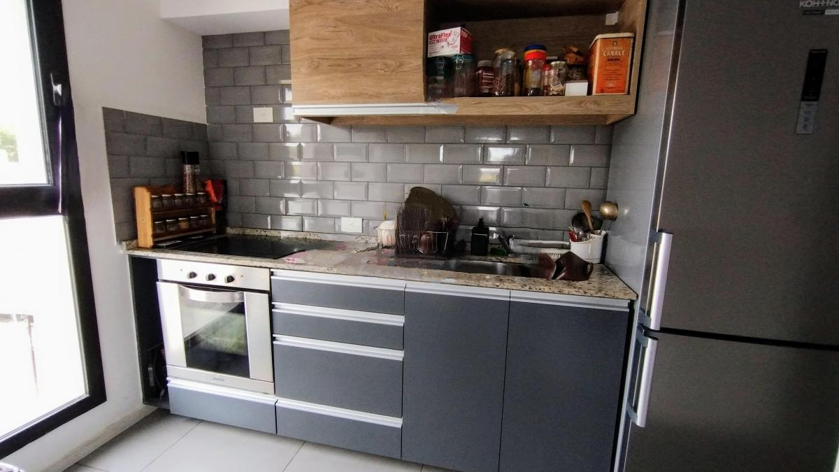 Departamento en Venta de 2 Dorm. C/cochera y Baulera en Florida Oeste. 4
