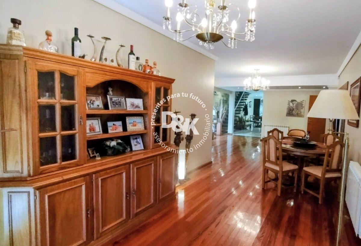 Foto de Casa en venta de 5 dormitorios en San Isidro, imagen 2