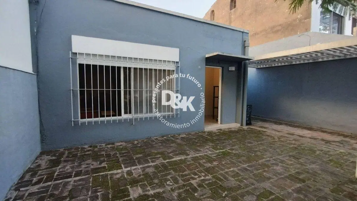 Casa en alquiler de 3 a 6 meses de 2 dormitorios en San Isidro 2