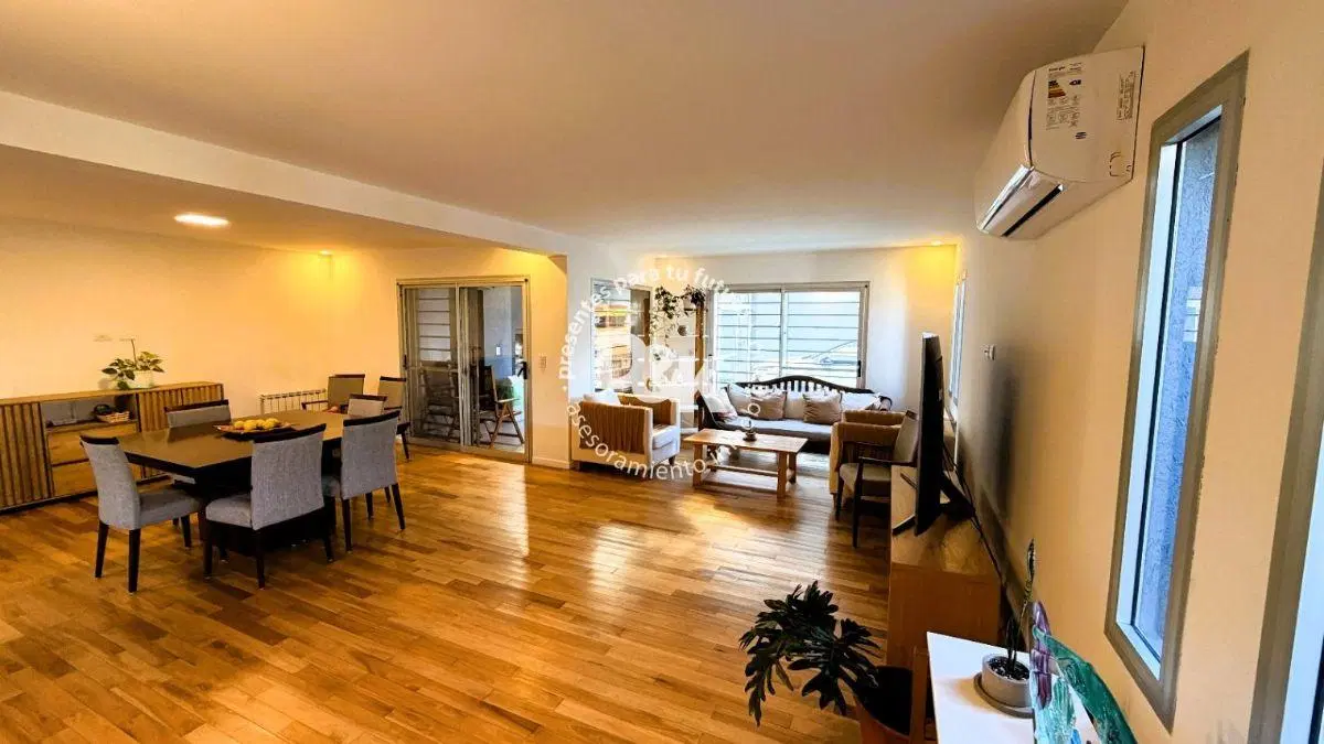 Casa en venta en Martínez — 3 dormitorios, principal en suite con vestidor 5