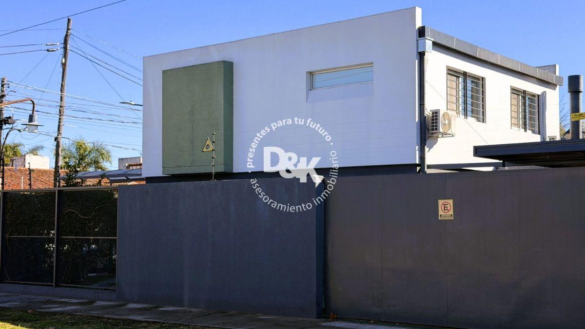 Casa en venta en Martínez — 3 dormitorios, principal en suite con vestidor