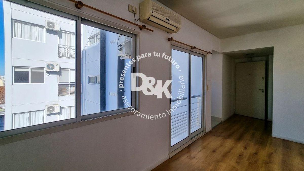 Departamento en venta en Almagro, próximo a Parque Centenario y Hosp. Italiano