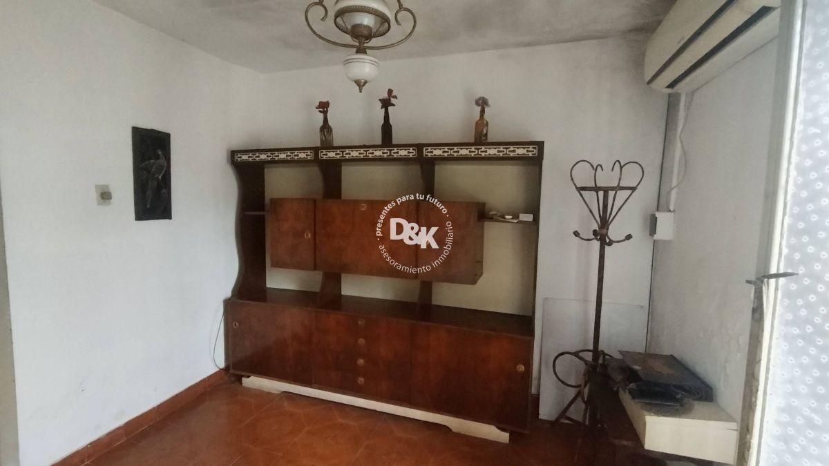 Foto de Casa en venta a refaccionar de 3 dormitorios en Jose Leon Suarez, imagen 3