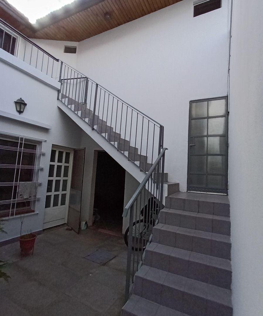 Foto de Casa en PH 1er piso 3 dormitorios con cochera Lomas de Zamora, imagen 2