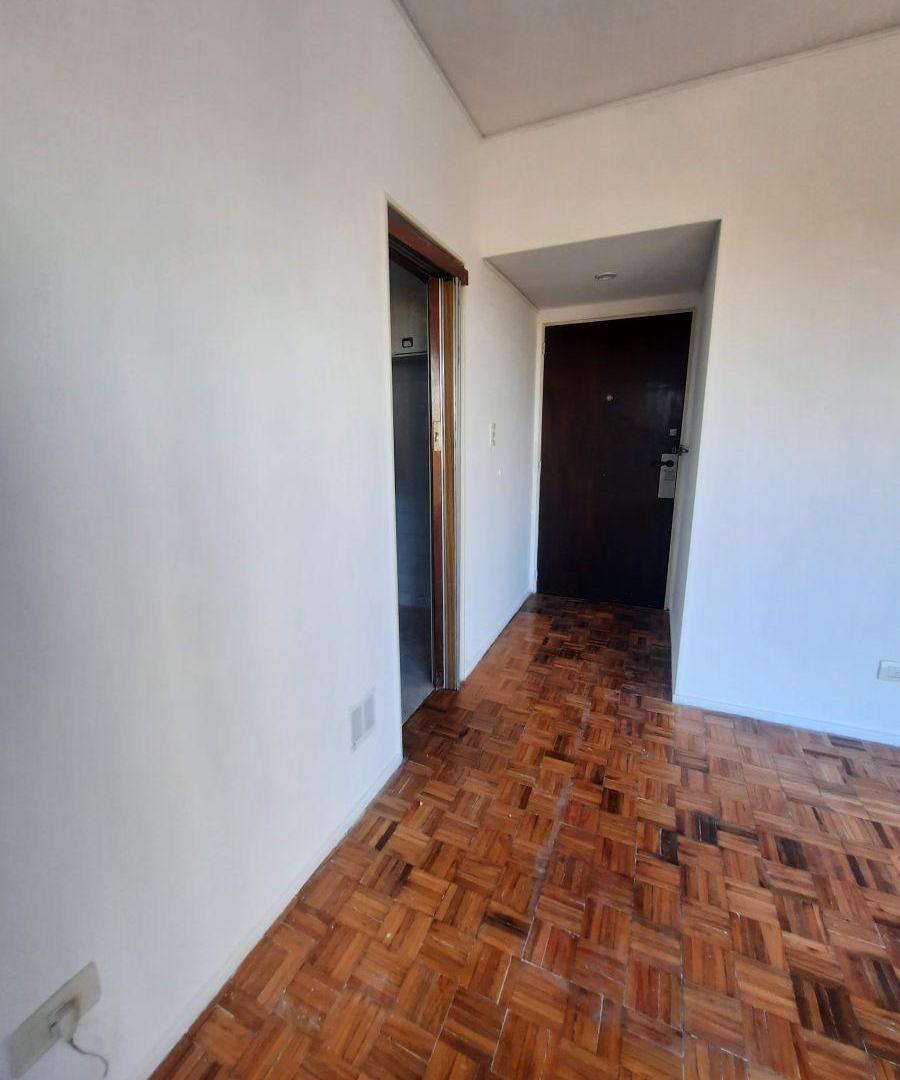 Foto de FLORES - 2 AMBIENTES IMPECABLES EN PISO ALTO - CON o SIN COCHERA, imagen 3