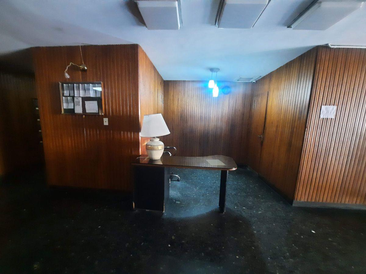 Foto de 3 AMBIENTES MUY LUMINOSO en VILLA DEL PARQUE con PARQUE en EDIFICIO, imagen 3