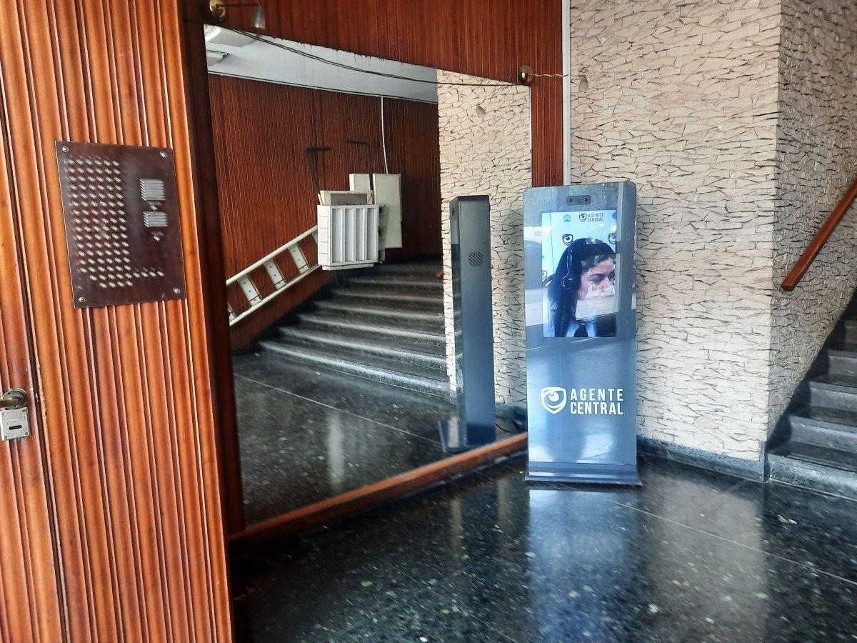 Foto de 3 AMBIENTES MUY LUMINOSO en VILLA DEL PARQUE con PARQUE en EDIFICIO, imagen 1