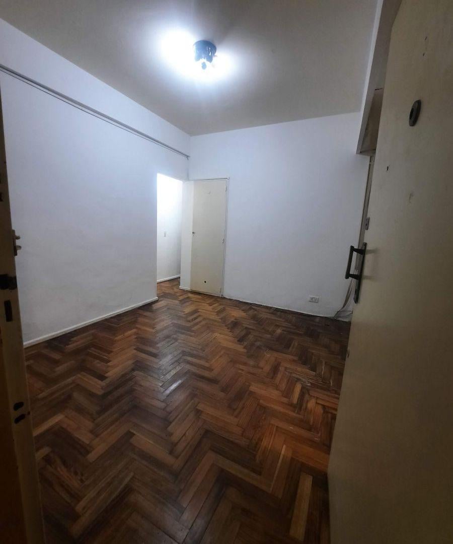 Foto de ALMAGRO - 2 AMBIENTES de 36 m2 con PATIO, imagen 1