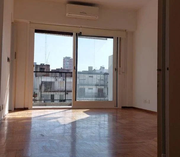 Departamento monoambiente. | Av Pueyrredon al 1500 3