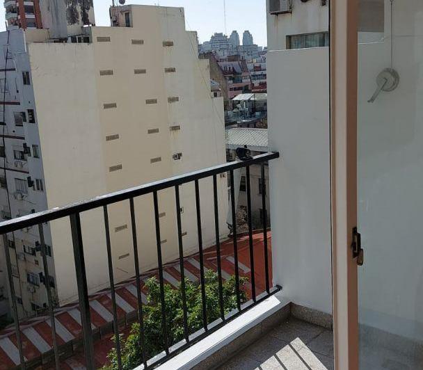 Departamento monoambiente. | Av Pueyrredon al 1500 2