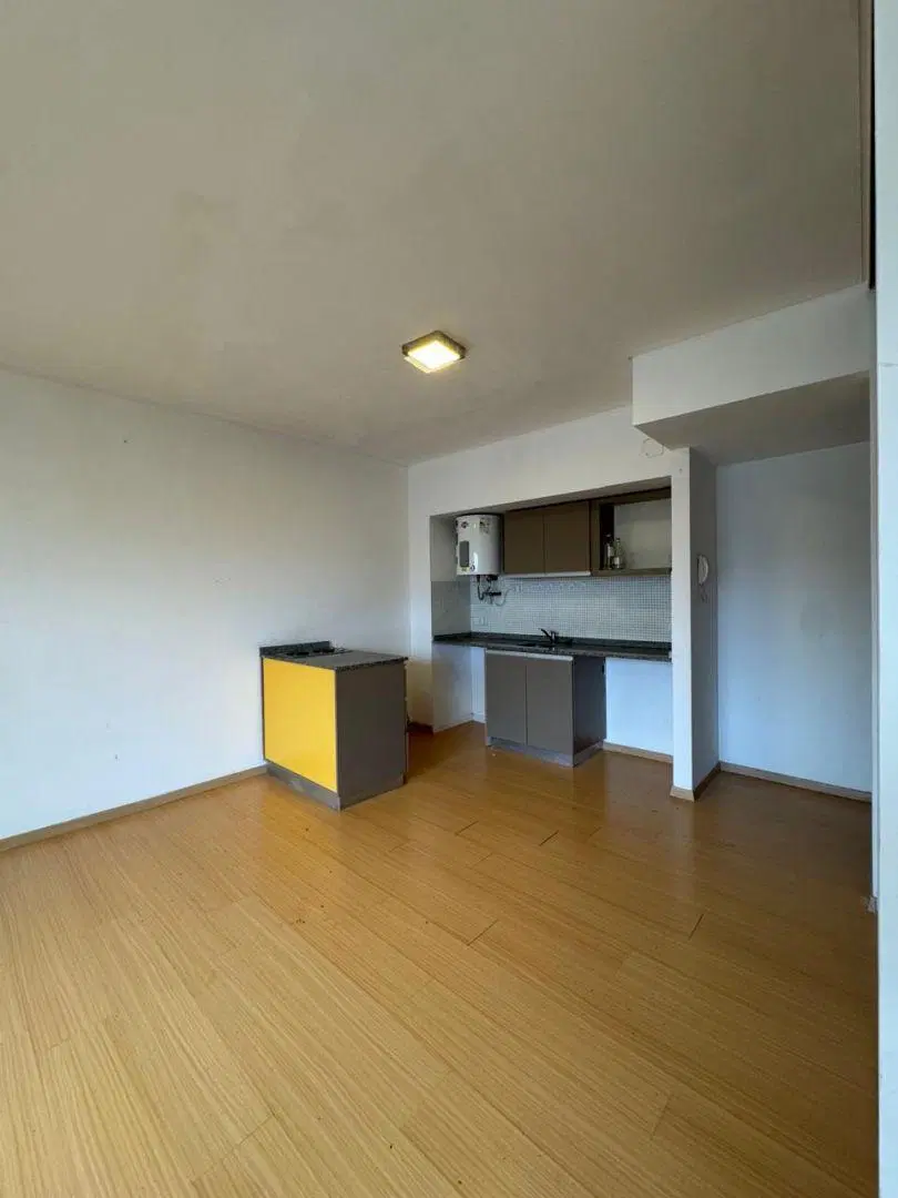 Departamento monoambiente. | AV. TRIUNVIRATO 3000 4