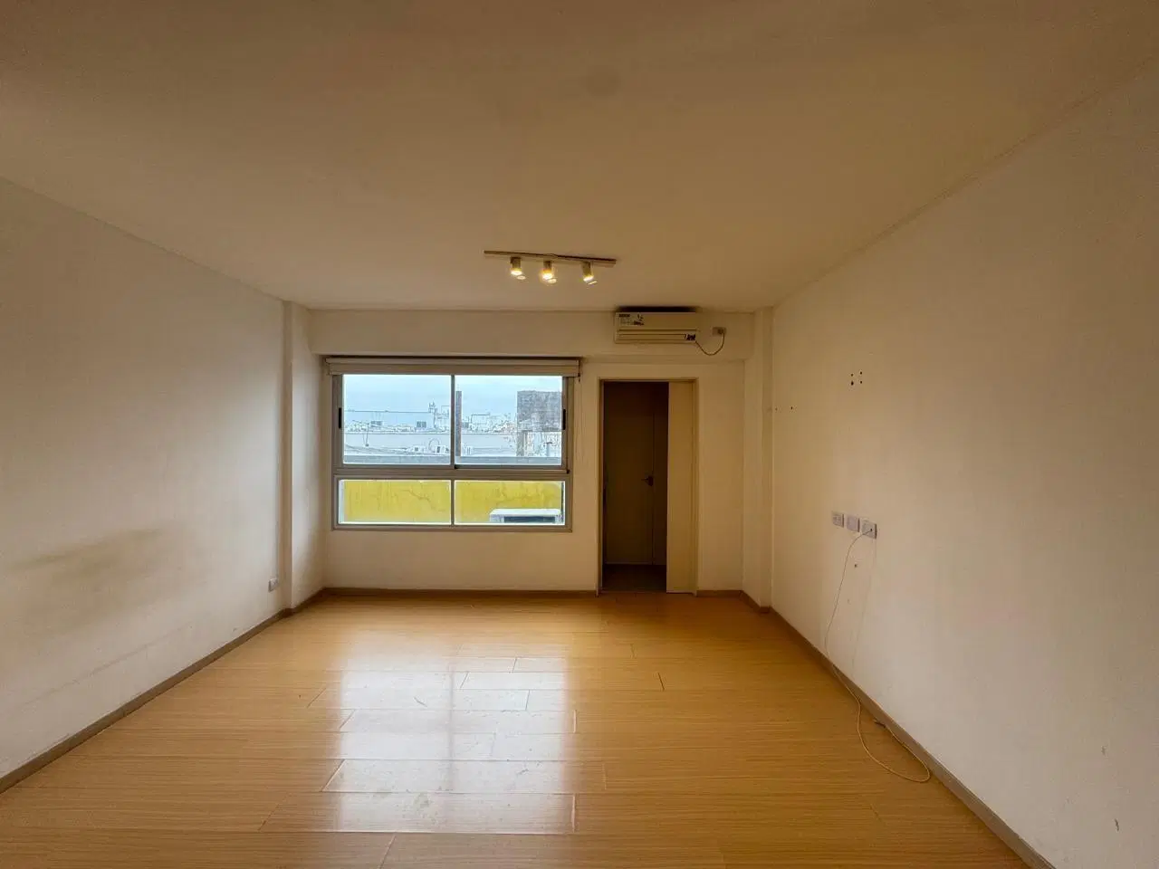 Departamento monoambiente. | AV. TRIUNVIRATO 3000 2
