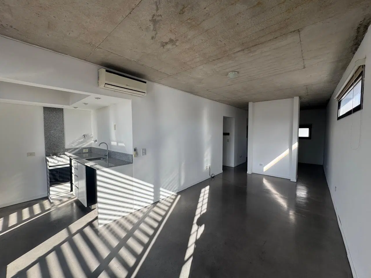 Departamento monoambiente. | Charlone 1600 3